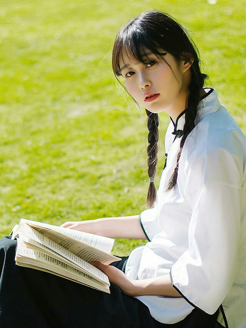 “意甲豪门拼抢,欧冠入场券暗潮涌动”,欧冠意甲球队